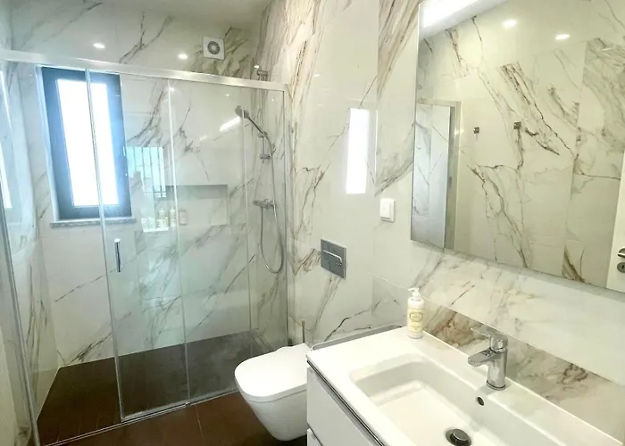 Villa Casa Iroko - A Modern Villa, With Private Pool, In A Quiet Area *